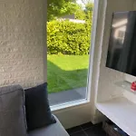 Casa de Férias Near With Large Private Garden - Not For Companies Ouddorp