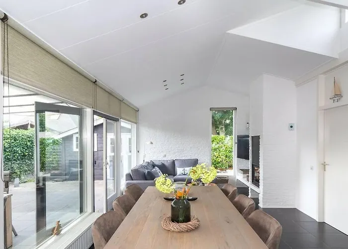 Near With Large Private Garden - Not For Companies *