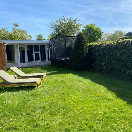 Vakantiehuis Near With Large Private Garden - Not For Companies