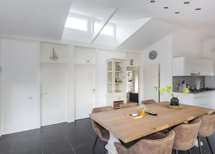 Vakantiehuis Near With Large Private Garden - Not For Companies *