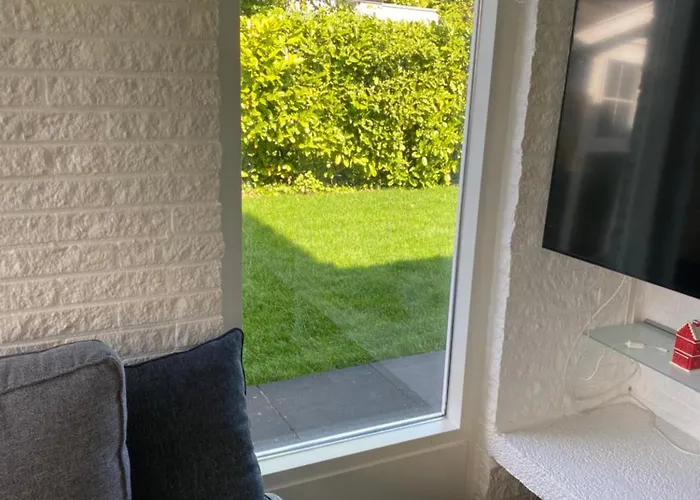 Vakantiehuis Near With Large Private Garden - Not For Companies Ouddorp